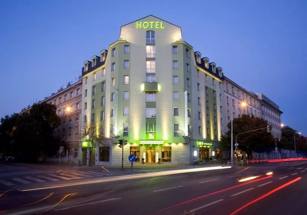 Hotel Plaza Alta, Praga Holešovice