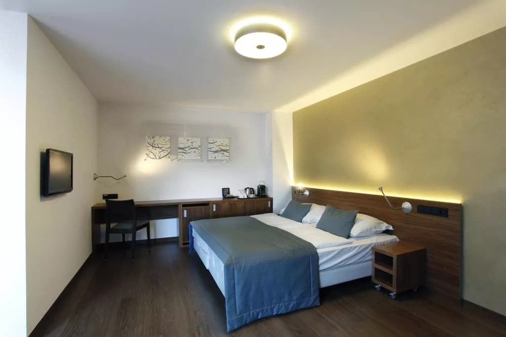 Hotel Carol, Praga Libeň