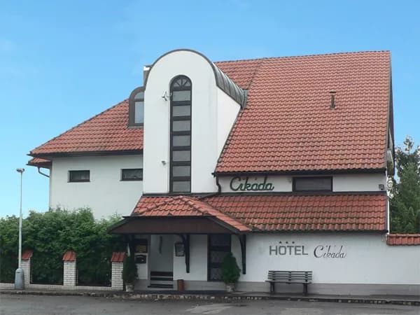 Hotel Cikáda, Prag Hlubočepy