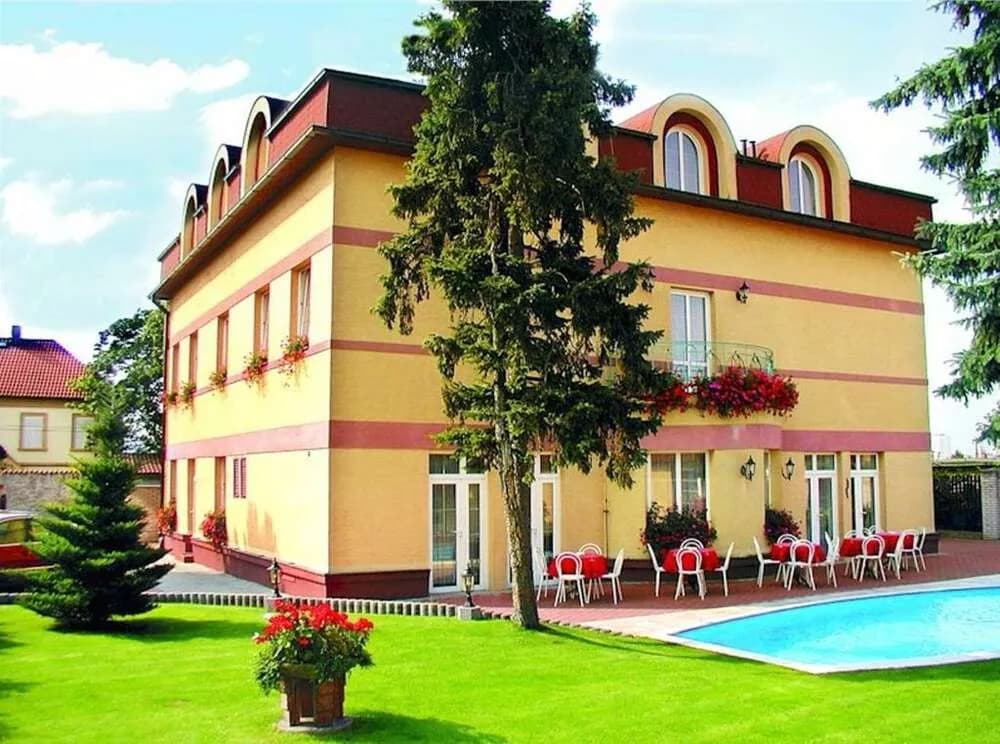 Hotel Elizza, Prag Záběhlice