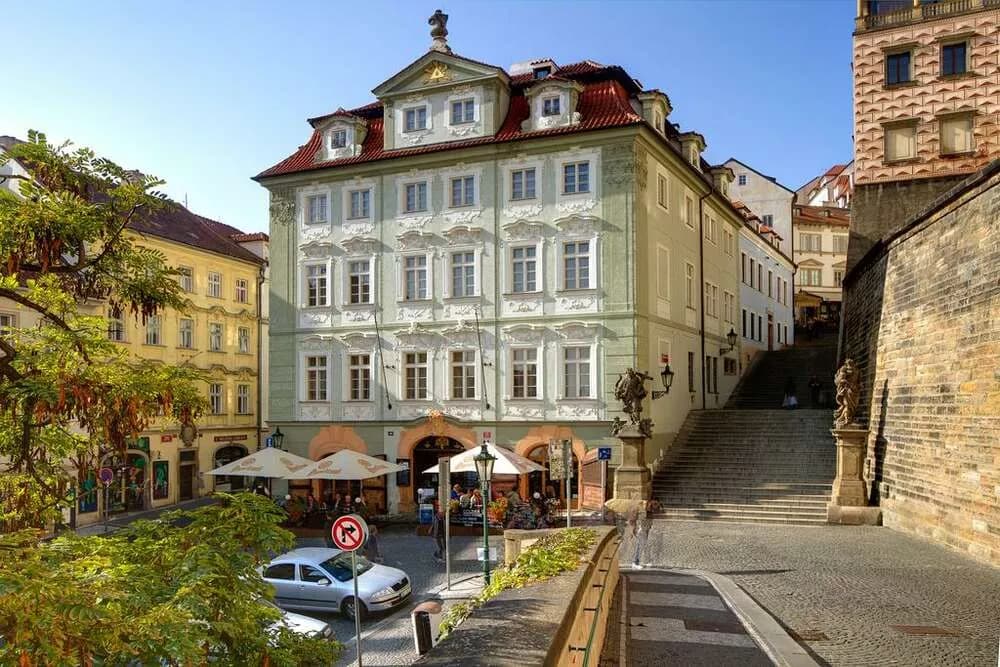 Golden Star, Praga Hradczany