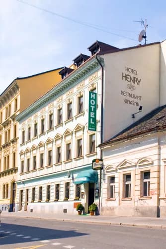 Hodinový Hotel Henry, Prag Holešovice