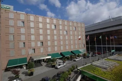 Hotel Holiday Inn Prague Congress Centre, Prag Nusle
