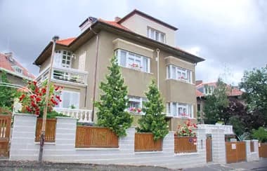 Pension Na Stráni, Prag Krč