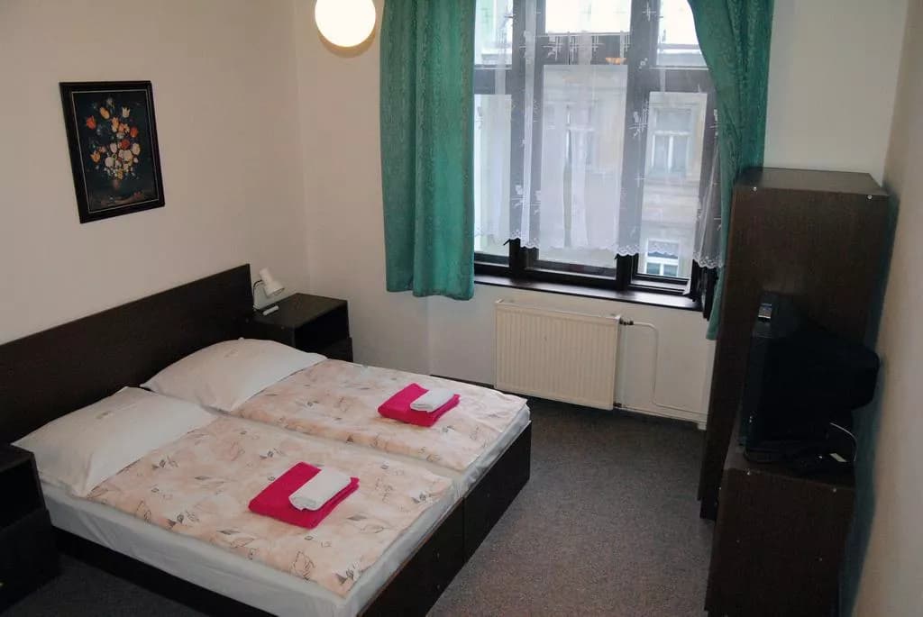 Hotel Olga, Praga Holešovice