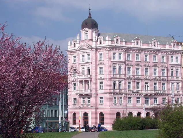 HOTEL OPERA, Prag Neustadt