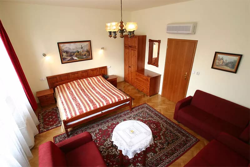 HOTEL PAWLOVNIA, Praha Libeň
