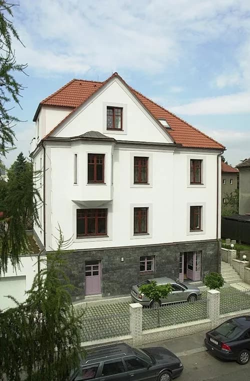 Villa Révová, Prag Strašnice