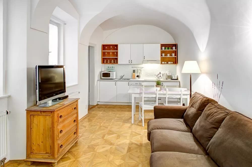 Royal Route Mansions, Praga Stare Miasto