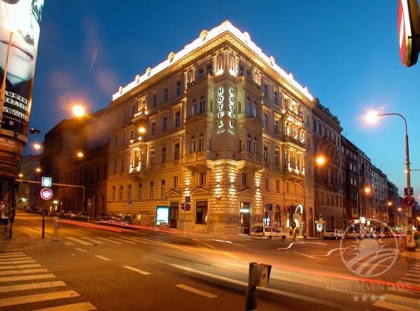 Photo of Hotel Seven Days