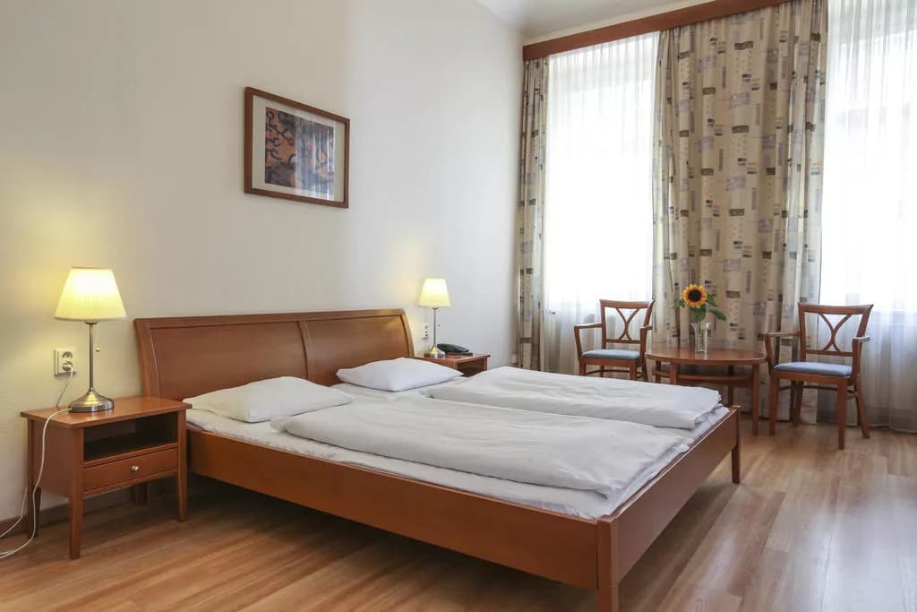 HOTEL SIBELIUS, Praha Vinohrady
