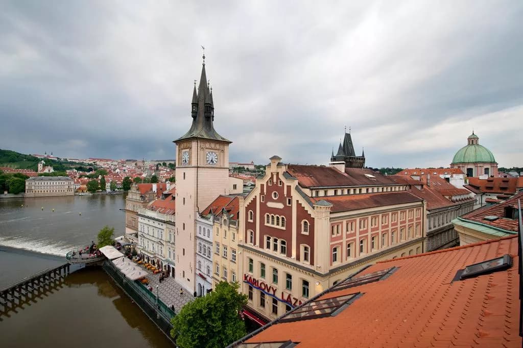Charles Bridge Palace, Praha Staré Město